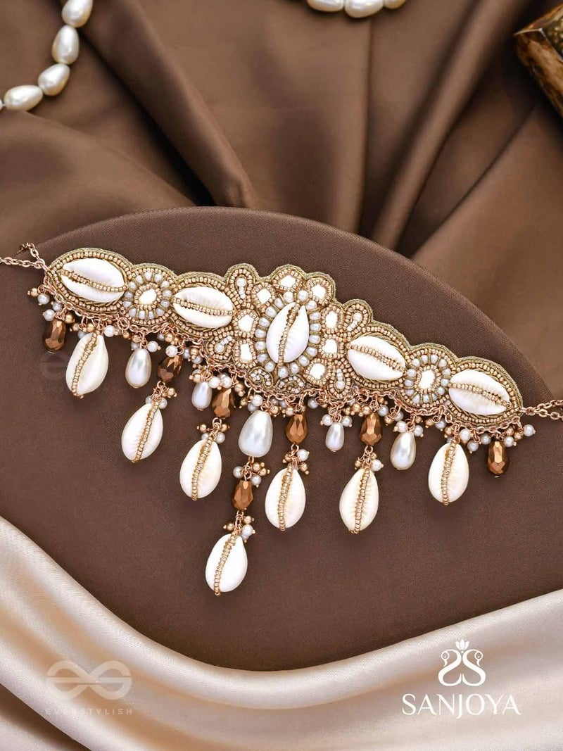 SANJOYA Traditional Cowrie Shell & Pearl Bridal Choker Necklace for Haldi | Gold-Tone Kundan Beaded Indian Ethnic Choker with Crystal & Shell Drops | Mehndi Sangeet Wedding Jewellery for Women & Girls - Image 4