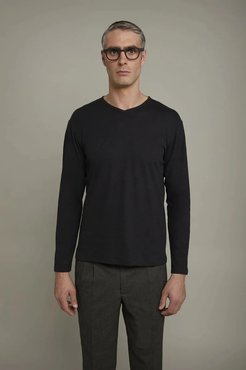 Doppelganger Black Men's v-neck t-shirt 100% flamed-effect cotton with long sleeves regular fit - Black for Men | Best Price UAE