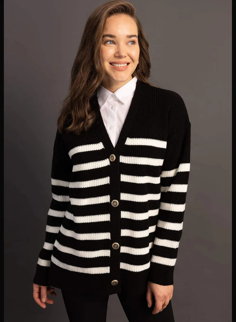 ديفاكتو Woman V Neck Long Sleeve Tricot Cardigan