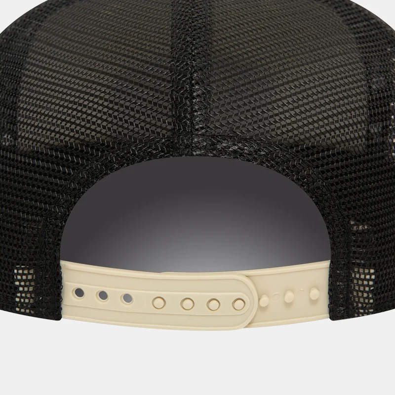 نيو ايرا قبعة تراكر رجالية بتصميم باتش نحاسي