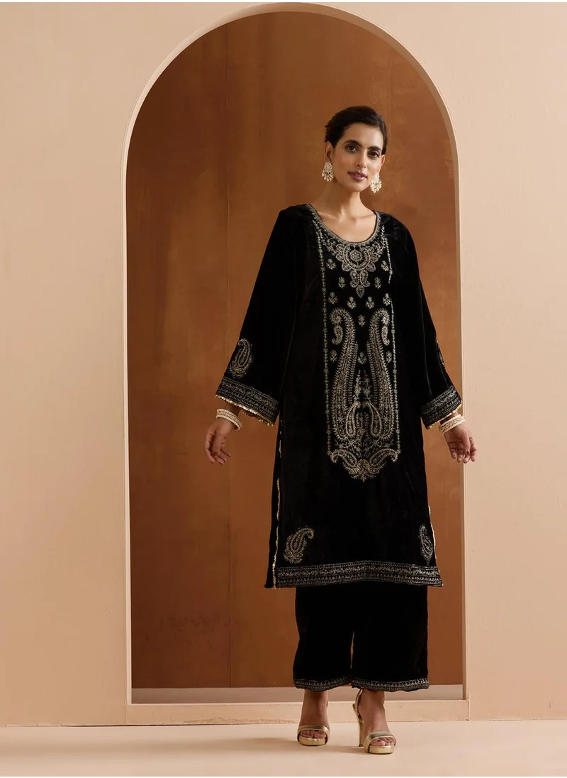 آي شين Women's Black Velvet Embroidered Tunic Full Length Palazzo Straight Fit Kurta Set