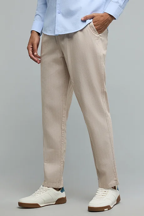 أر أند بي Solid Tapered Fit Pants with Drawstring Waist
