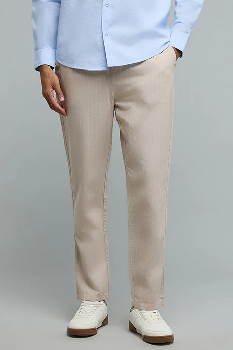 أر أند بي Solid Tapered Fit Pants with Drawstring Waist