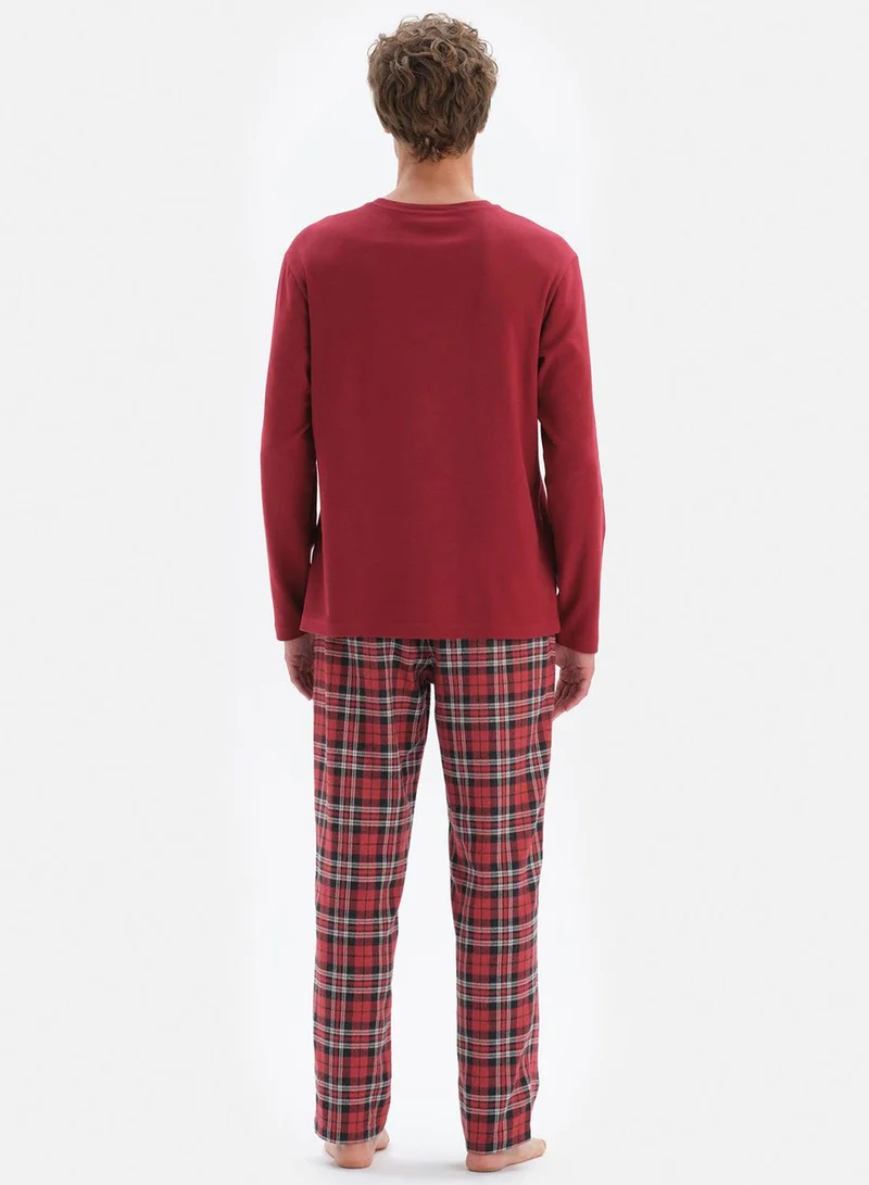dagi Deer Print Checked Pyjama Set