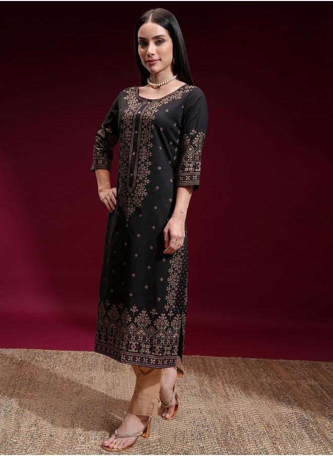 Vishudh Women Black & Golden Printed Straight Kurta by Styli  - Image 4