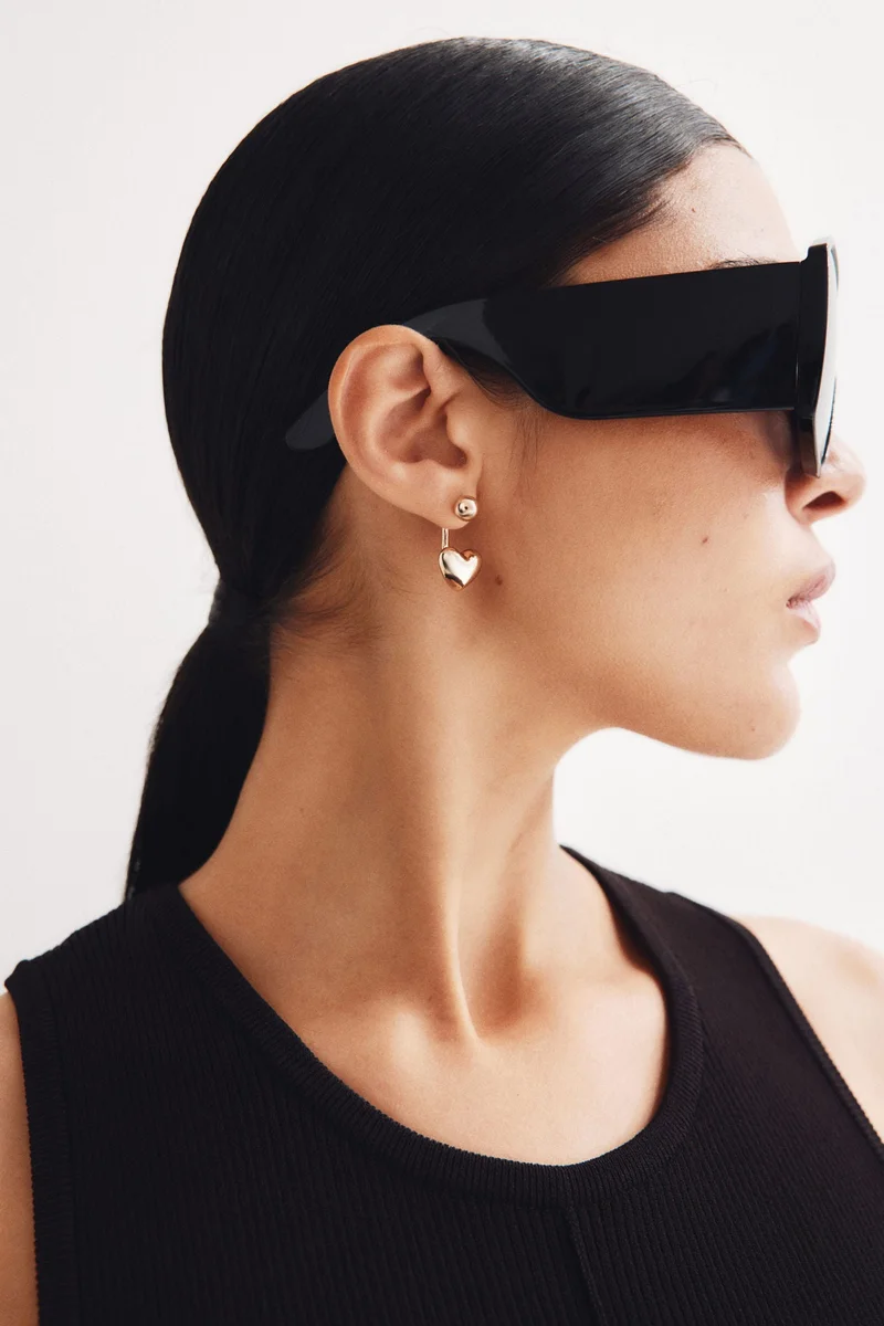 H&M Heart-shaped front and back earrings