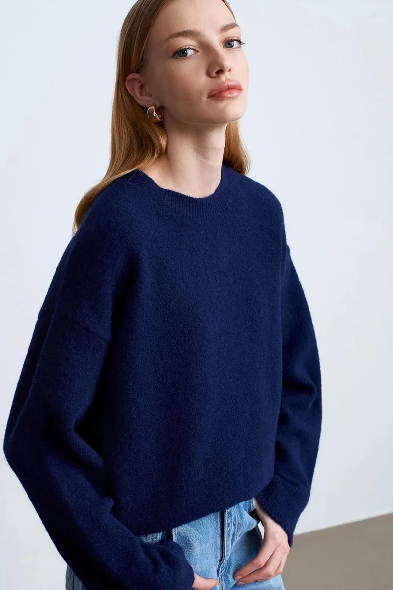 DILVIN Women's Solid Crew Neck Ribbed Sweater