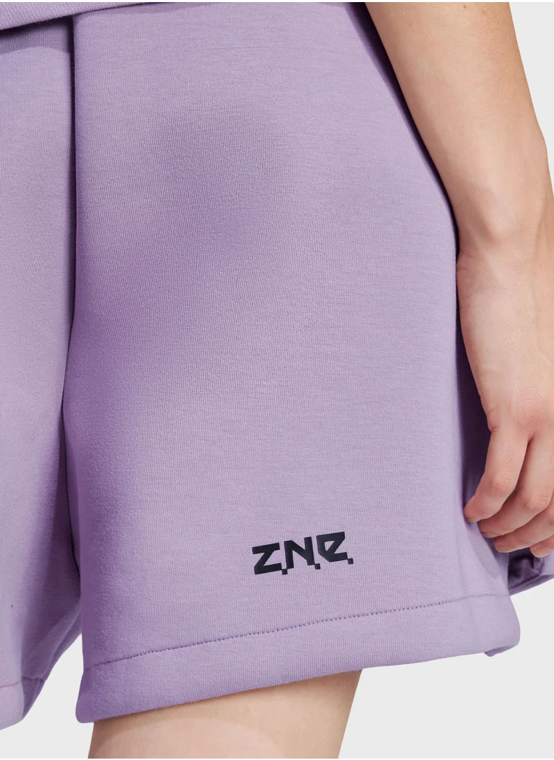 اديداس شورت مزين بحروف "Z.N.E."