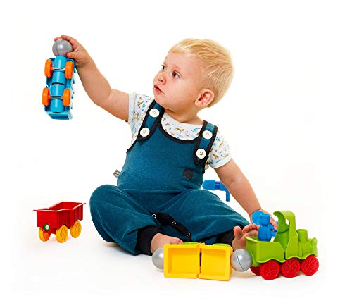 SmartMax My First Animal Train STEM Magnetic Discovery Play Set with Moving Train and Soft Animals for Ages 1-5 - Image 2