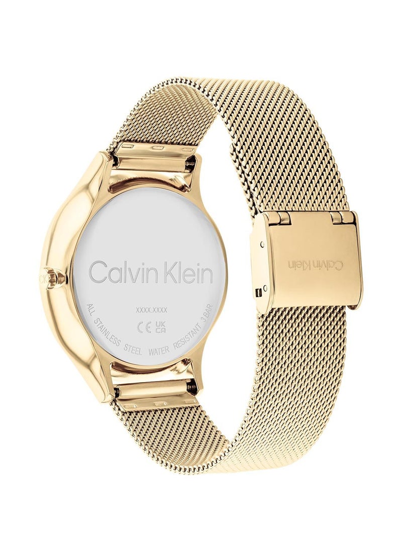 CALVIN KLEIN ساعة يد أنالوج دائرية مقاومة للماء مع حزام ذهبي 25200103  - Image 3
