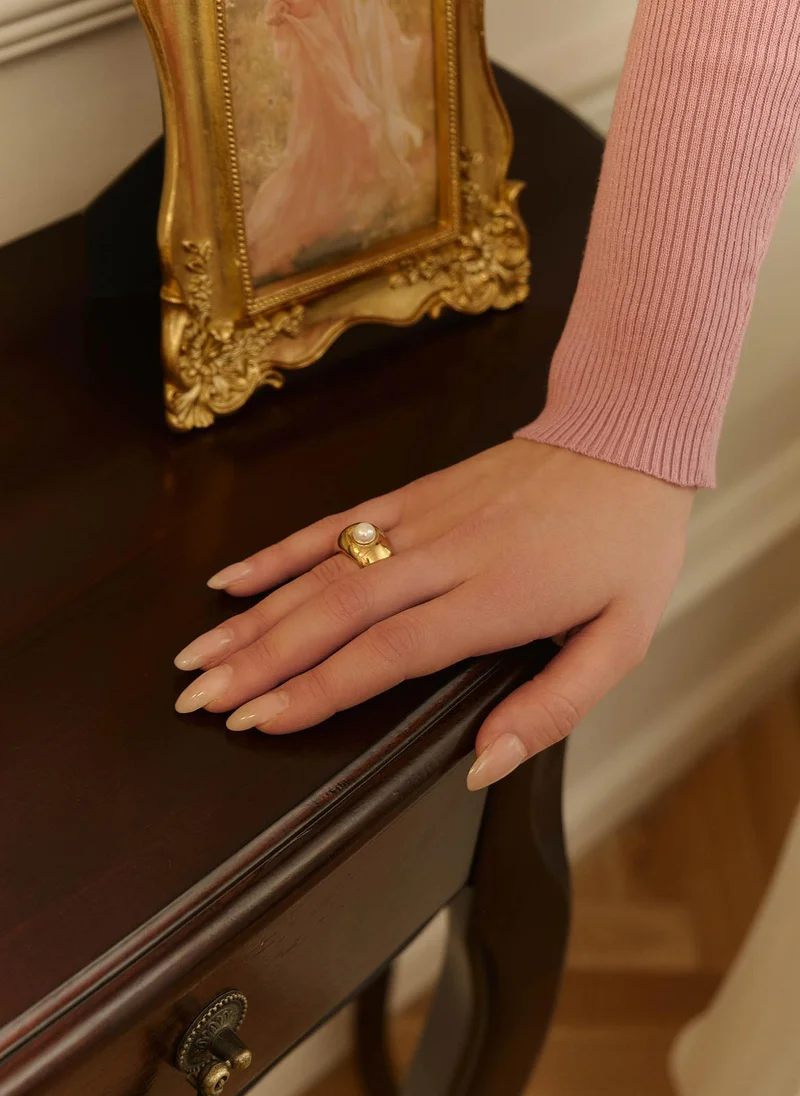Lichi  Puffy ring with large pearl for Women | Best Price UAE