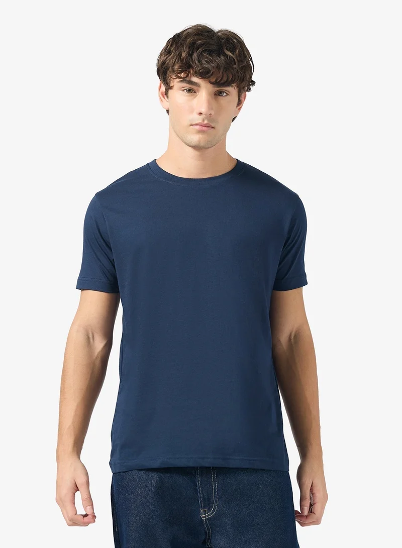 سفنتي فايف بيسيكس عبوة من  تيشيرتات بياقة دائرية