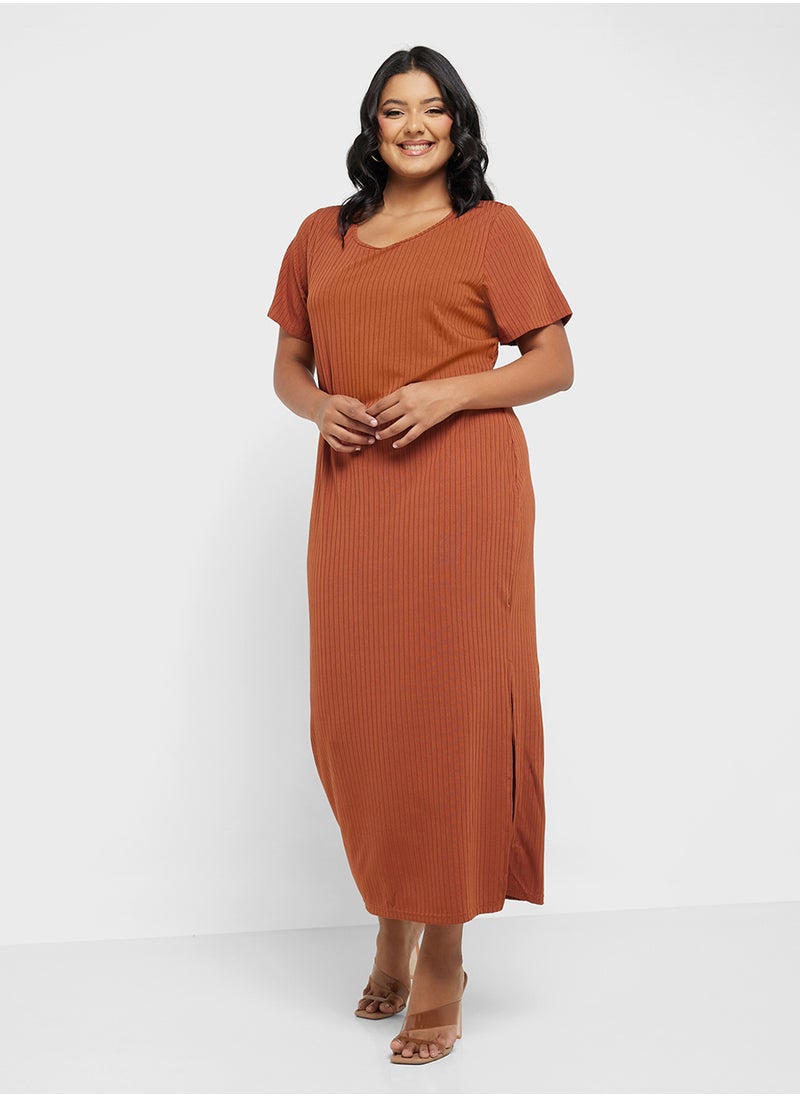Ginger Plus - Ribbed T-Shirt Dress With Side Slit - Image 1