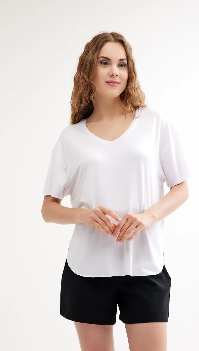 كوتن كونسيبت V-Neck Basic Cotton Slit Detailed T-Shirt