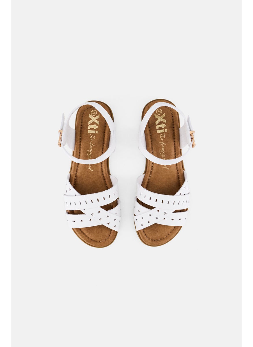 Xti Kids Girl Adjustable Buckle Sandals, White  - Image 2