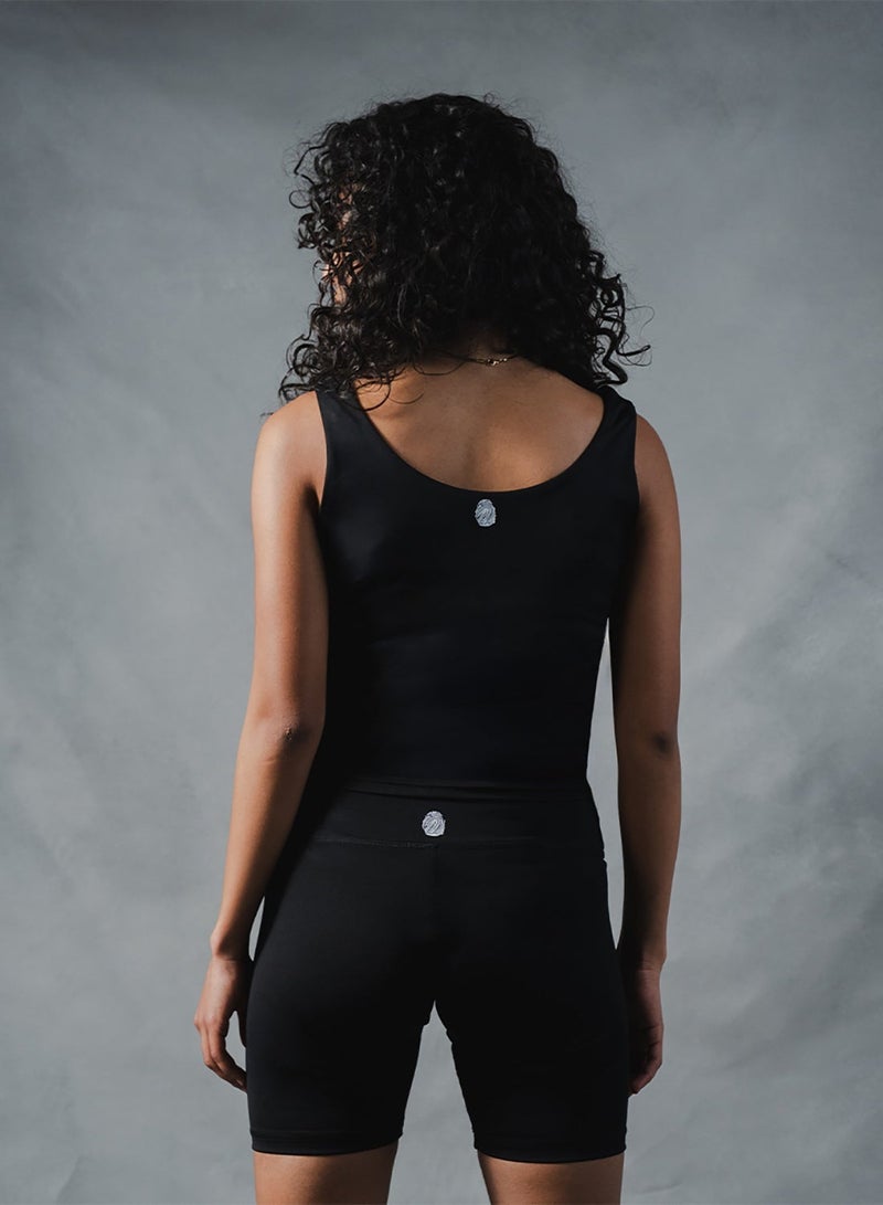 Beyond Sportswear Women's Black Seamless Biker Shorts - Image 2