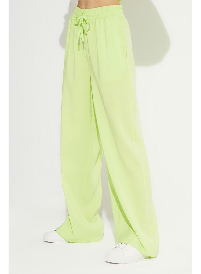 جون بنطلون مودال بمقاس مرن وخصر مطاطي - حصري يونيو - أخضر فاتح - Image 3