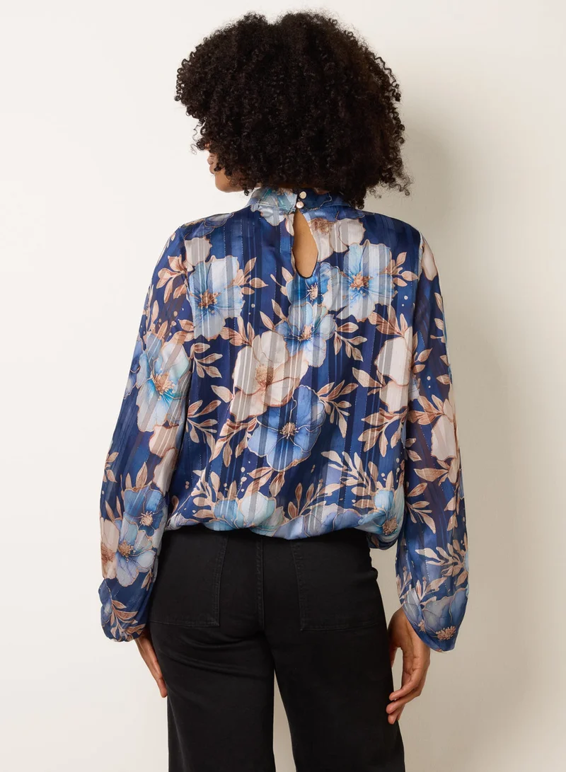 بلو فانيلا Floral Metallic Puffball Top
