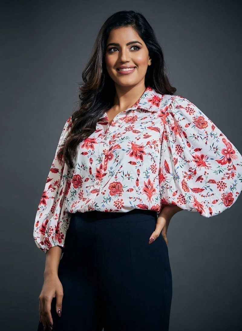 Zigzag Puffed sleeve button through printed blouse