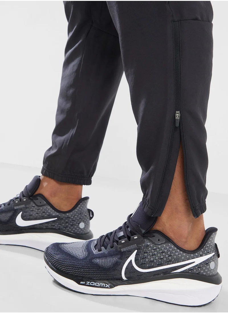 Nike Dri-Fit Challenger Woven Pants