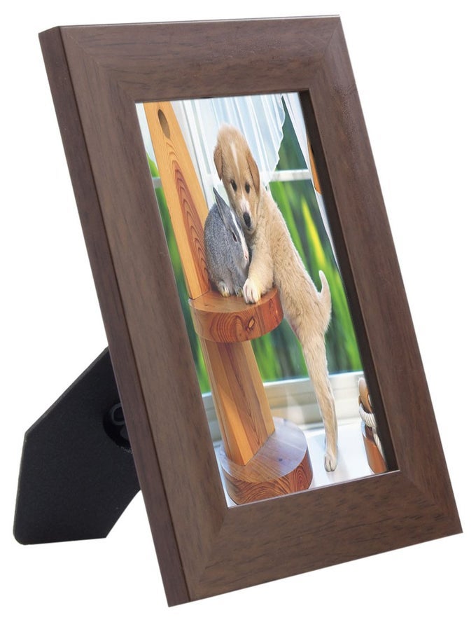 TABLETOP OR WALL MOUNT PLASTIC WOOD PICTURE FRAMES WITH GLASS LENS 4 BY 6 BROWN MAHOGANY