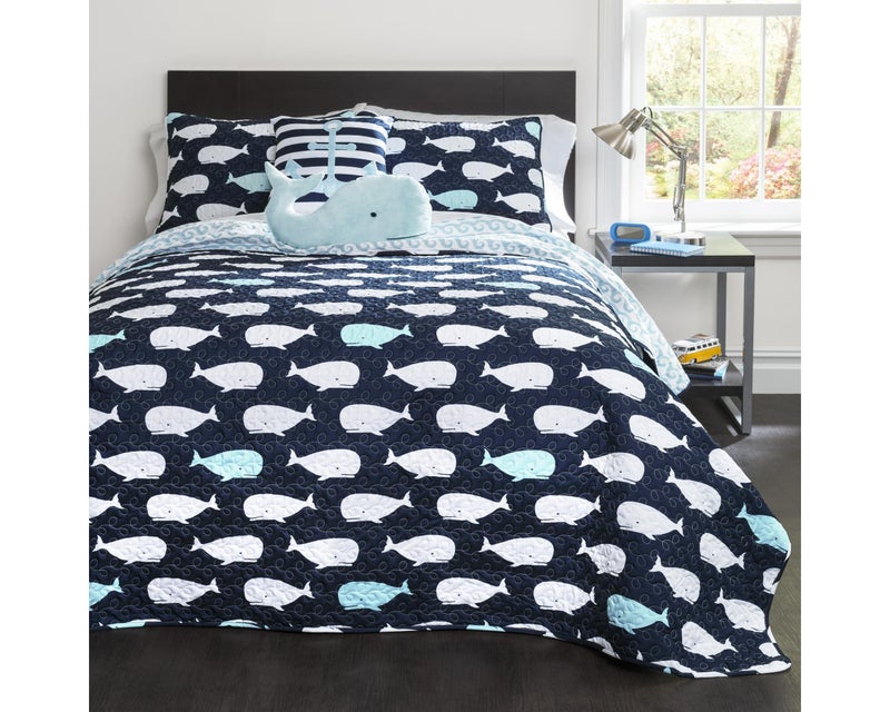 Lush Decor Whale Kids Reversible 4 Piece Quilt Bedding Set with Sham and Decorative Throw Pillows Twin Navy