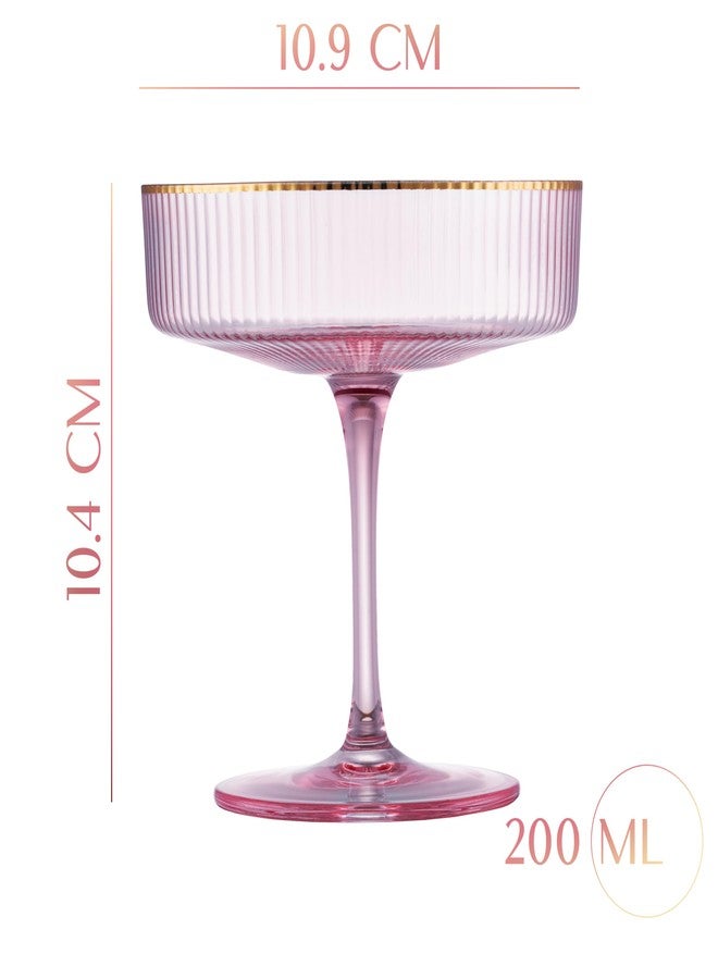 GLASSIQUE CADEAU مجموعة أكواب كوكتيل كريستالية مضلعة من GLASSIQUE CADEAU بتصميم آرت ديكو عتيق، لون وردي فاتح مع حواف ذهبية | 4 أكواب | سعة 7 أونصات، مثالية لشرب الشمبانيا، المارتيني، والكوزموبوليتان | صحون أنيقة - Image 2