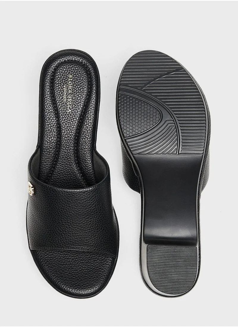 شو اكسبرس One Strap Sandals