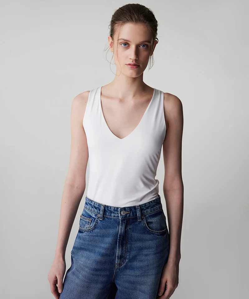 Ipekyol V-Neck Basic T-Shirt