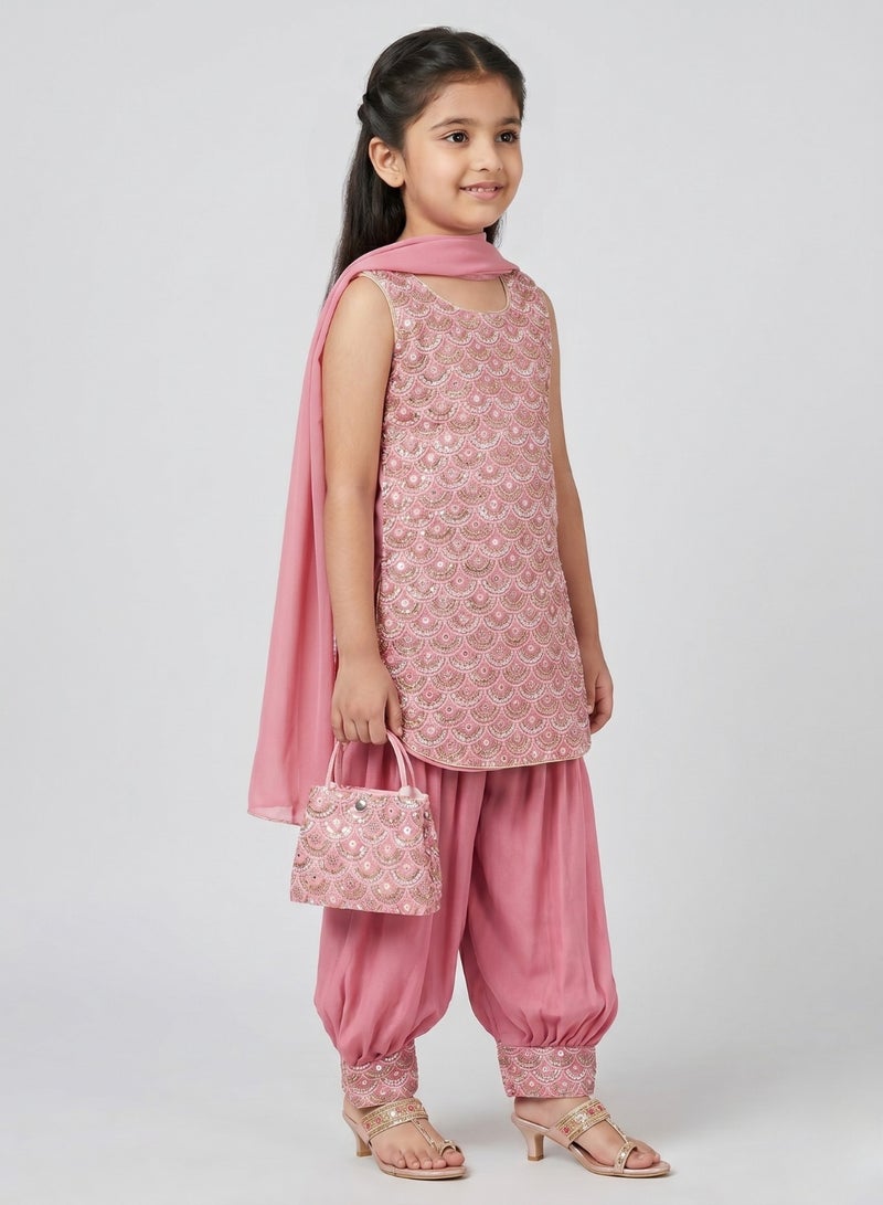 babyqlo Girls Peach Embroidered Ethnic Kurta Set - Image 3
