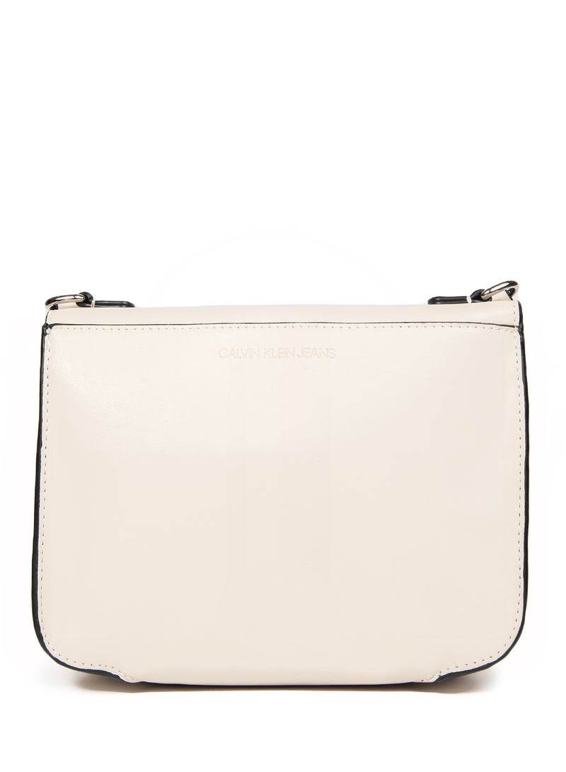 "Elevate Your Style with Our Elegant White Women’s Crossbody Bag: A Perfect Blend of Chic Design and Practicality, Ideal for Any Occasion—Versatile, Lightweight, and a Must-Have Accessory for Effortless Fashion!"  - Image 3