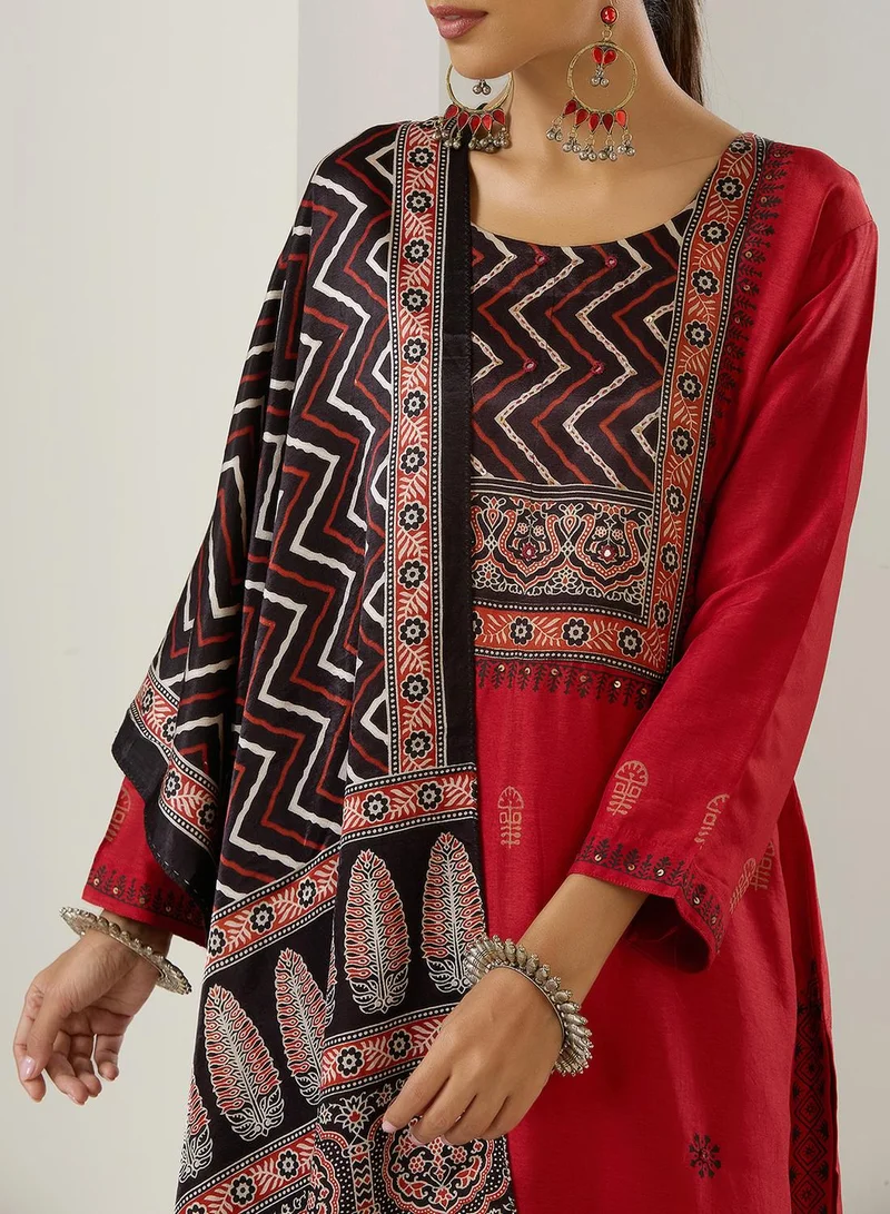 ISHIN  Ethnic Motifs Printed Regular Straight Kurta With Trousers & Dupatta for Women | Best Price UAE