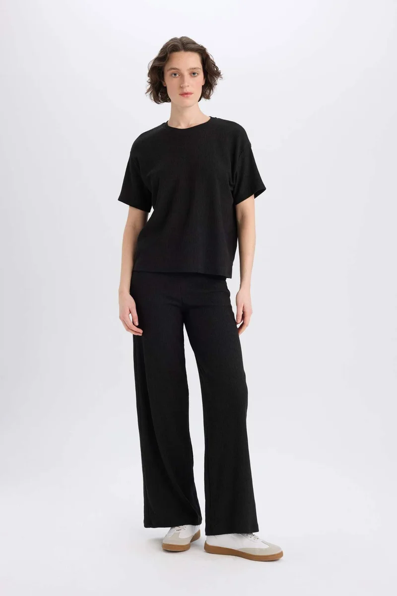 DeFacto Relax Fit Crew Neck Short Sleeve T-Shirt