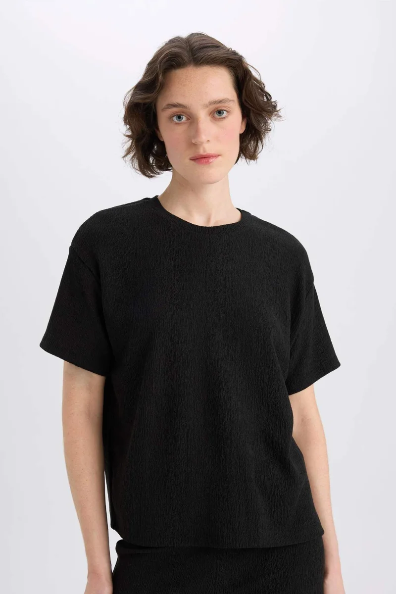 DeFacto Relax Fit Crew Neck Short Sleeve T-Shirt