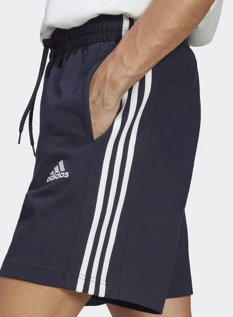 adidas شورت أساسي بخطوط الماركة