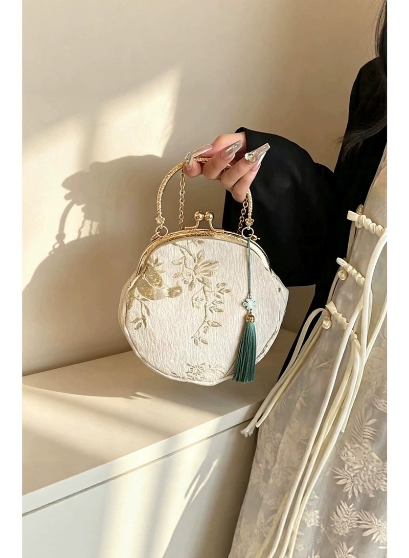 حقيبة كروسبودي على الطراز الصيني هانفو، حقيبة يد قماشية صغيرة باللون الكريمي مع تطريز ذهبي بنقشة الزهور والطيور، إغلاق بقفل قبلة وشراشيب خضراء - Image 3