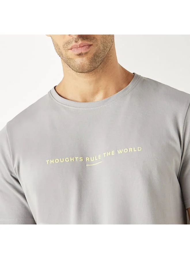 Iconic Iconic Typographic Print T-shirt with Short Sleeves