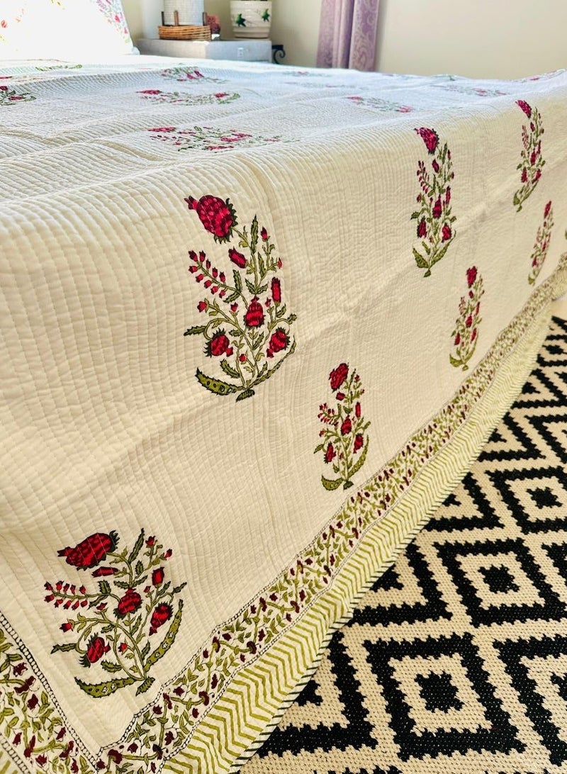 THT King Size Handblock Quilted 3 PC Bedding Set (229x275 CM). Pure Mulmul Cotton, reversible design. Includes 1 Bedcover & 2 Pillowcases - Image 3