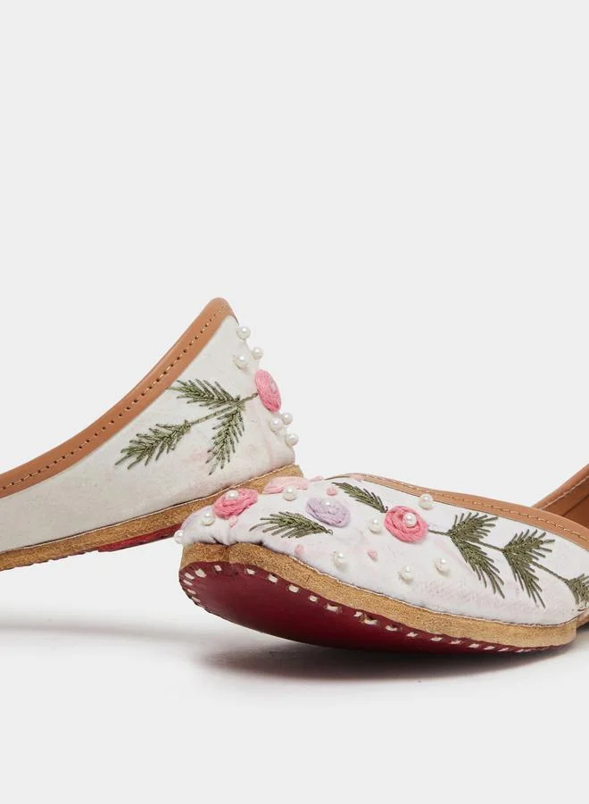 Styli  Beige Embellished Juttis for Women | Best Price UAE