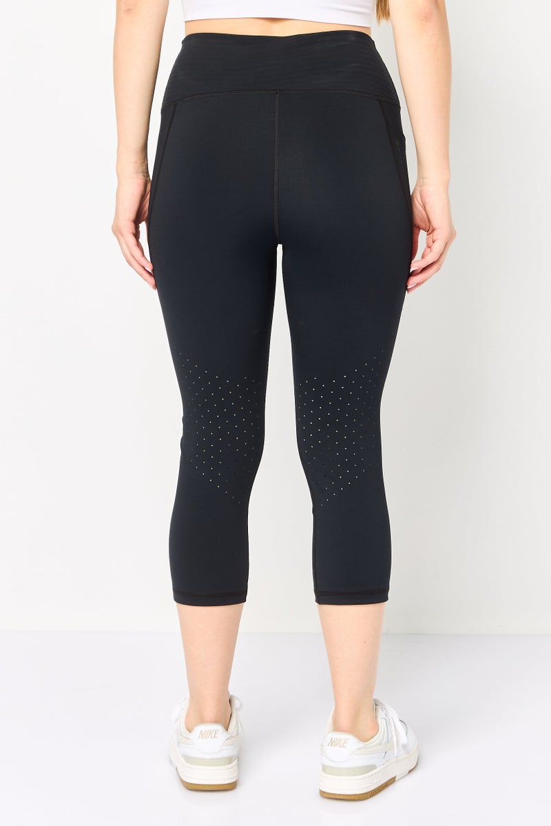 UNDER ARMOUR سراويل كابري رياضية للنساء، سوداء - Image 4