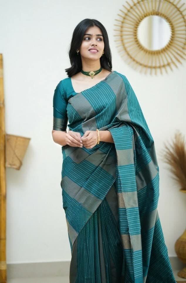 Shiv Textiles Womens Banarasi Silk Saree with Blouse Perfect for Every Occasion Copper Zari 9GREEN - Image 5