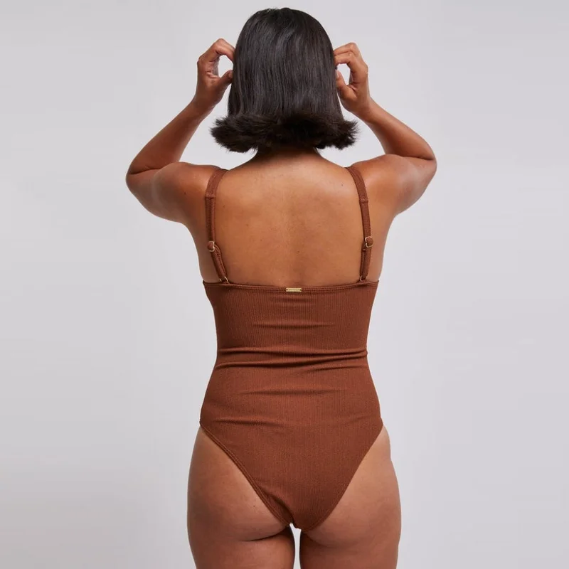بيلابونج Sunrays Chloe One Piece - Women