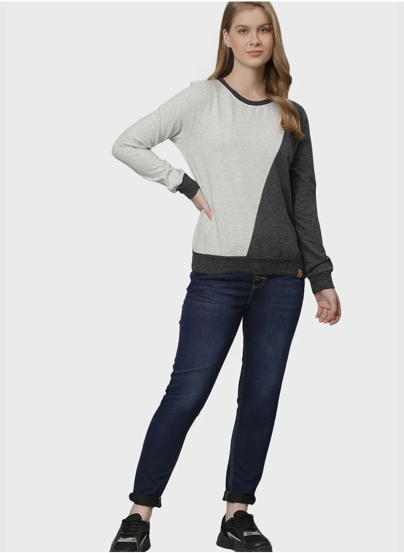 Campus Sutra Color block Sweatshirt