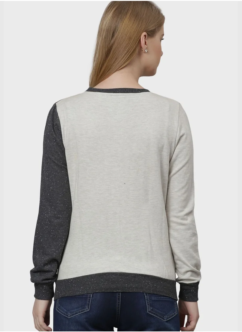 Campus Sutra Color block Sweatshirt