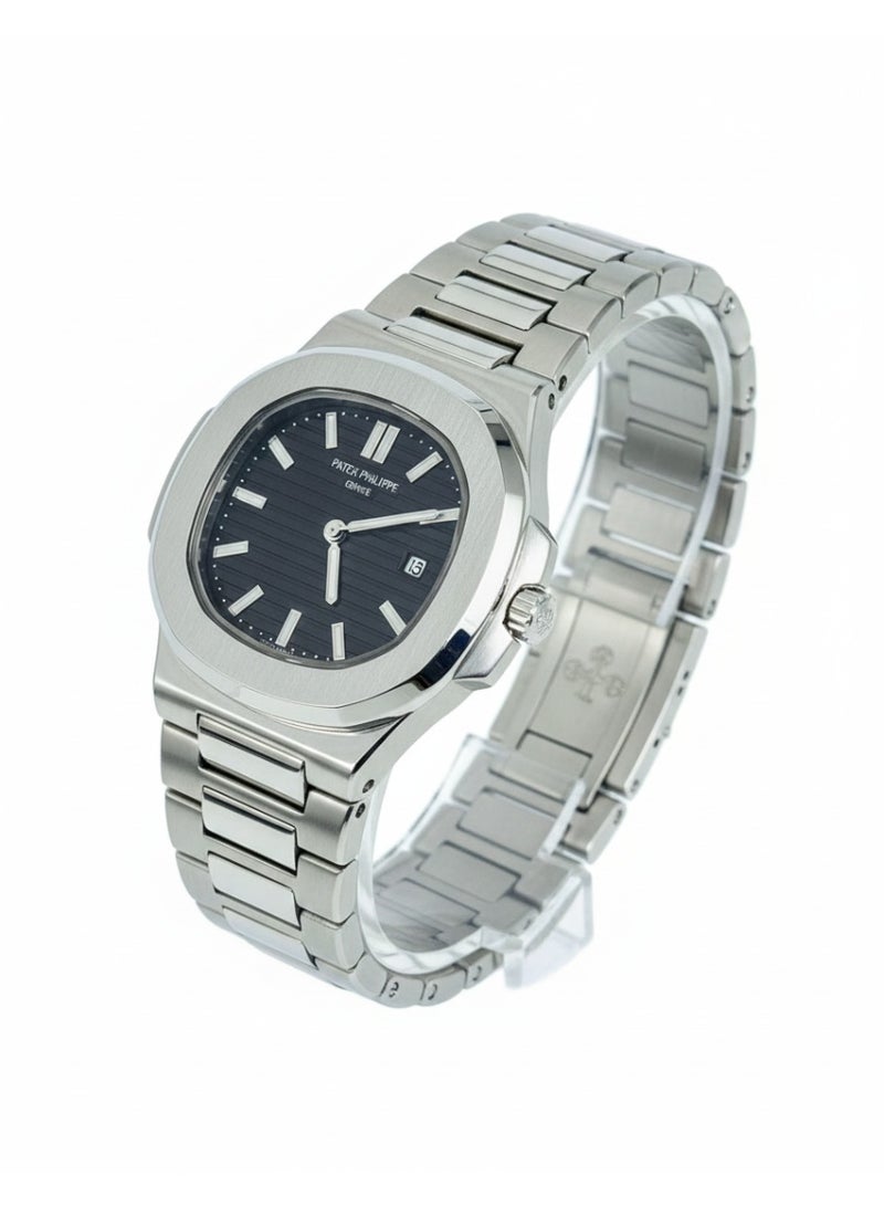 باتيك فيليب ساعة باتيك فيليب نوتيلوس للرجال من الستانلس ستيل – ميناء أسود مع عرض التاريخ