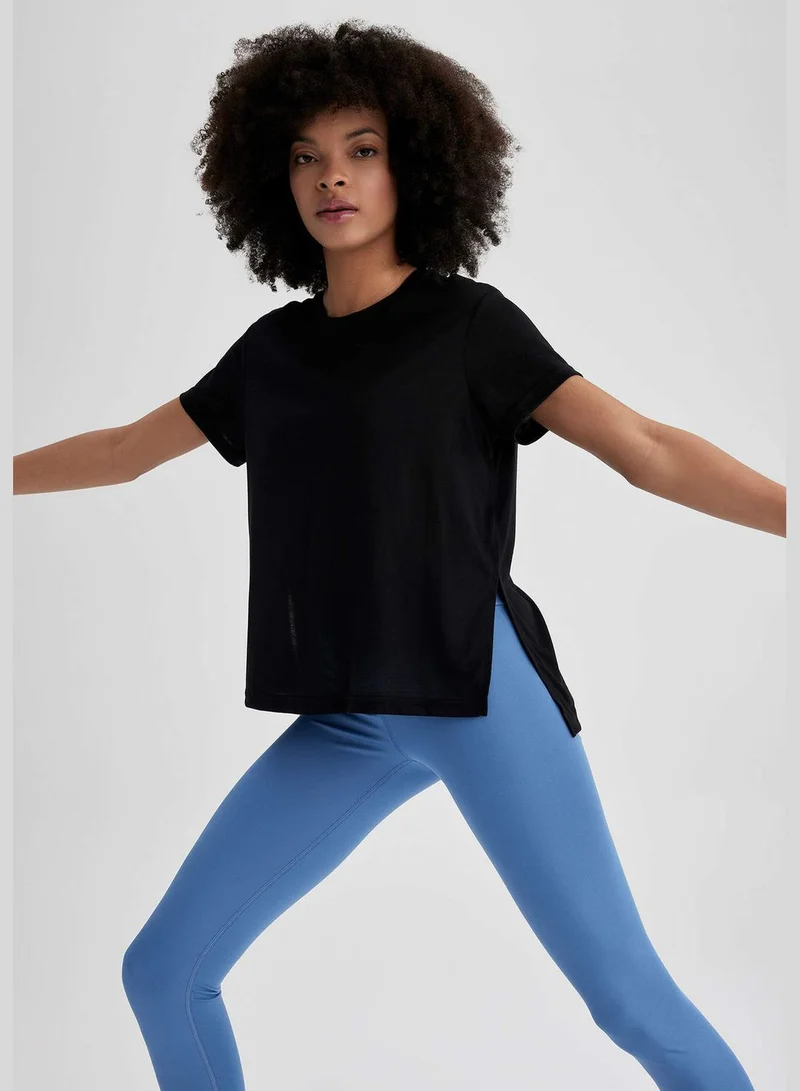 ديفاكتو Woman Crew Neck Knitted Short Sleeve T-Shirt