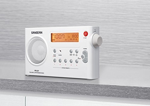 SANGEAN راديو سونجيان PR-D7 الرقمي المحمول مع شاحن بطارية مدمج، AM/FM، (أبيض) - Image 2