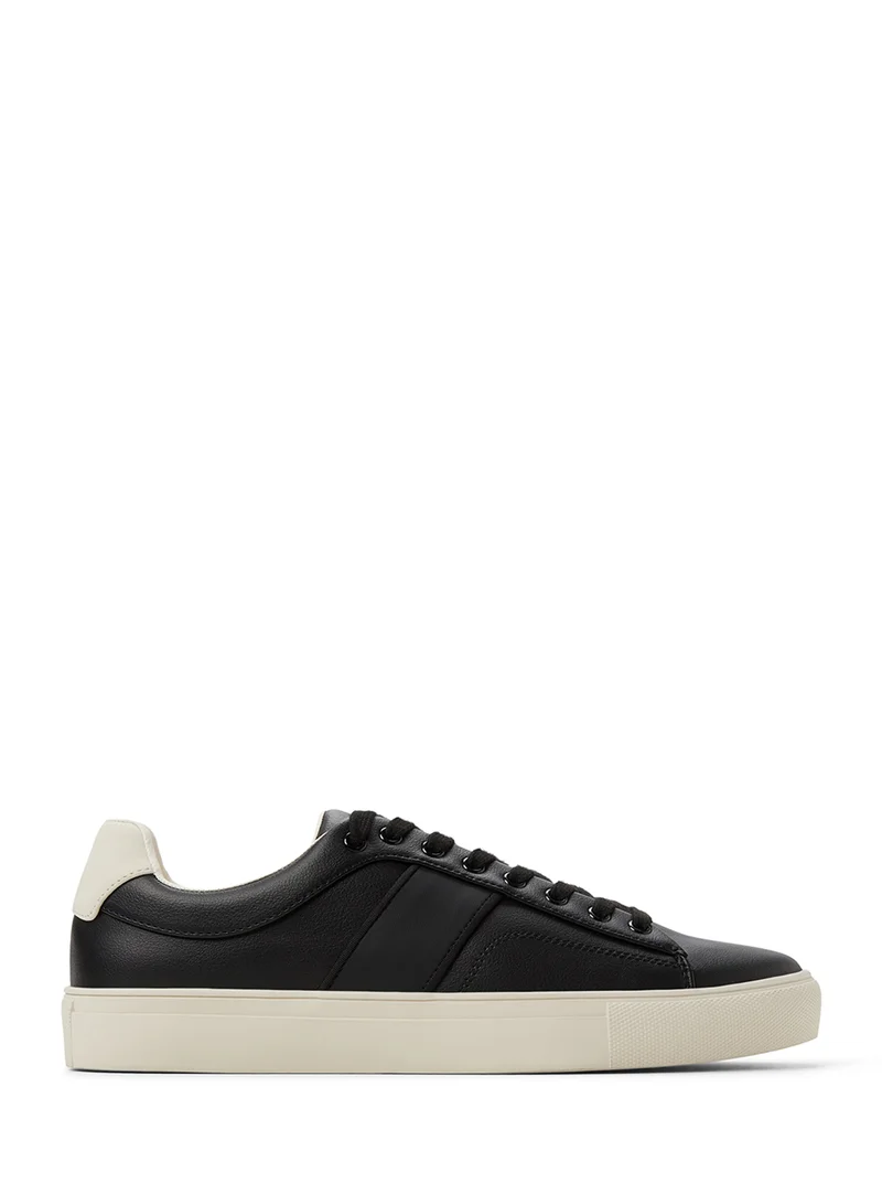 كول ات سبرنج Casual Low Top Sneakers