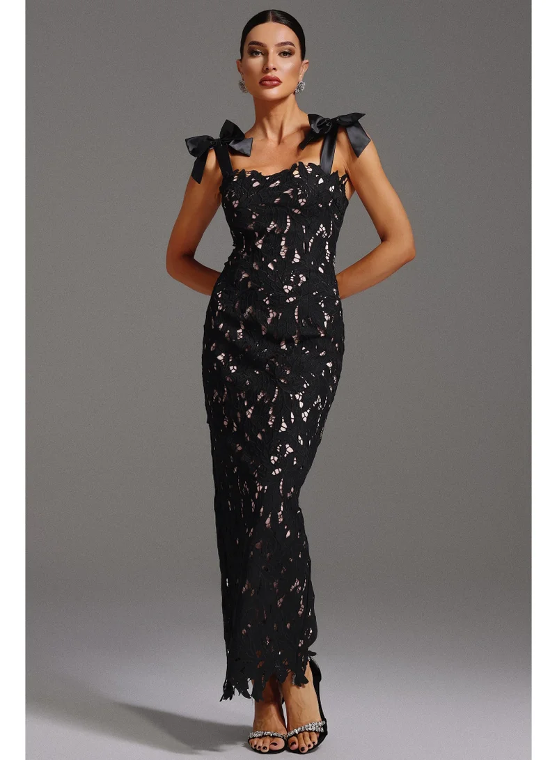 Bella Barnett Lucretia Sleeveless Lace Bow Maxi Dress