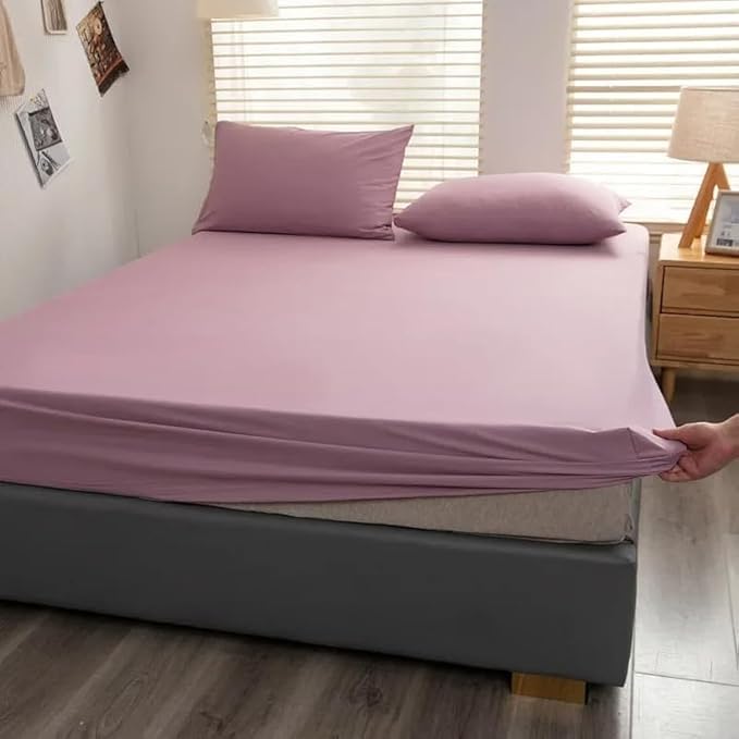 Luxury 3-Piece Bed Sheet Set, Pink, Elastic Fitted Sheet with 2 Pillowcases, 200x200x30 cm, Soft Breathable Fabric, Wrinkle-Free